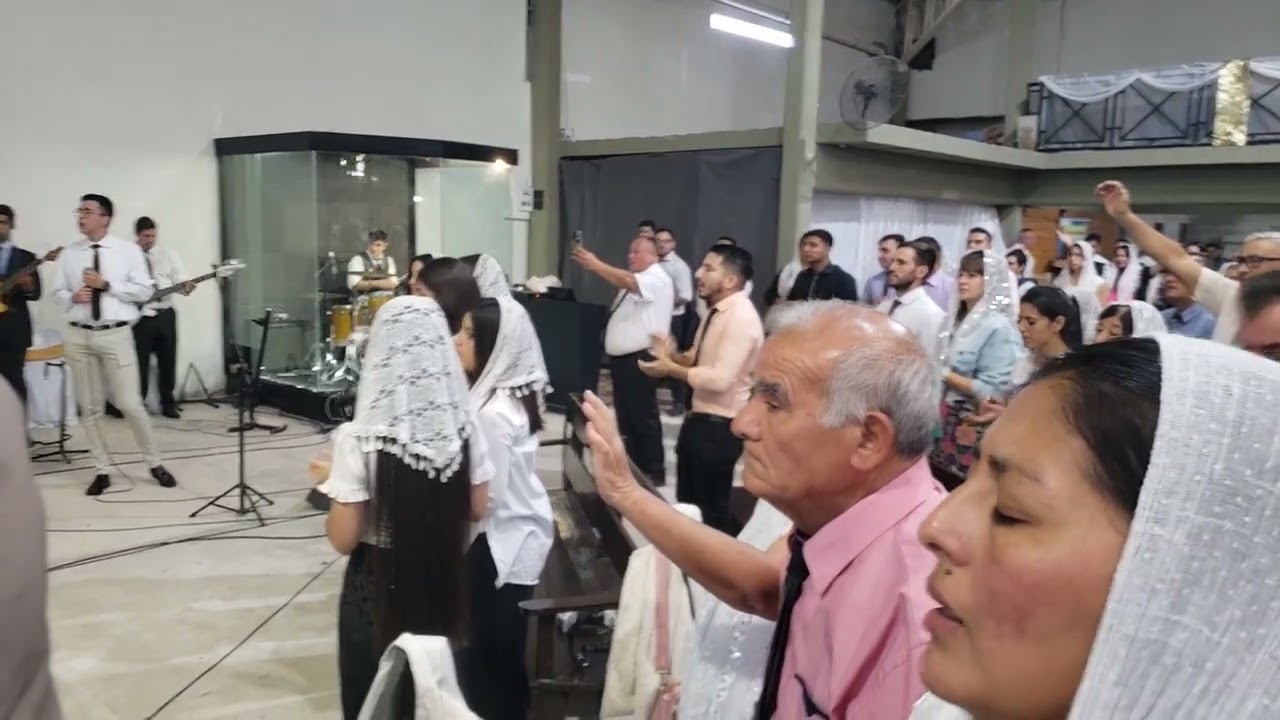 iglesia dedo de Dios es este Pr Pablo Florian