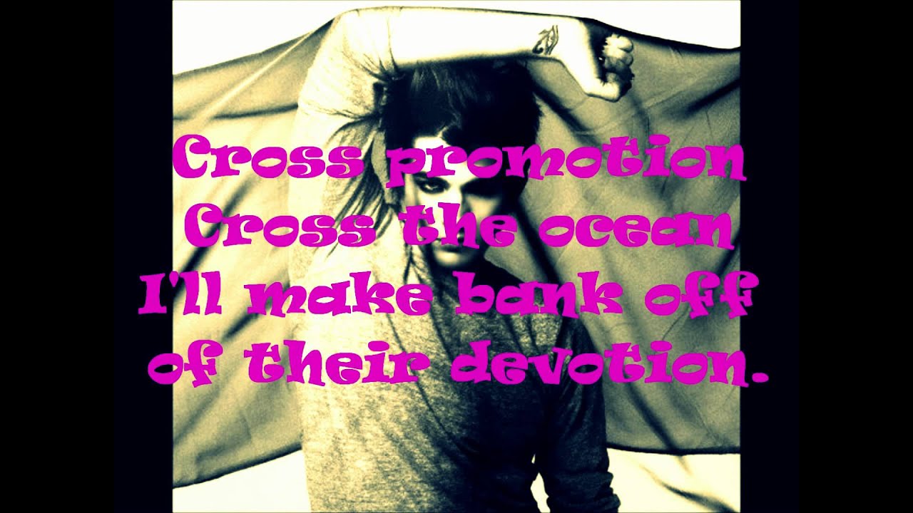 Adam lambert Pop goes the camera