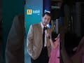 بوران يتكلم عربيي يعني أنتي مرحبا  