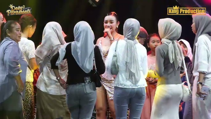 Model Linaning pornografik fotosuratlari