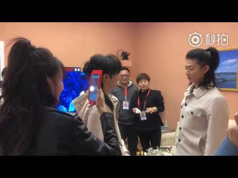 華晨宇套路霍尊！沈夢辰：你們期待已久的續集來囉～有位同學現學現賣，你們的大哥變壞咯～Hua Chenyu