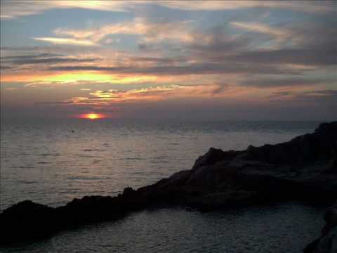 BOBB (Beach Of Byron Bay)- Nick'O Tronic feat. Ananda