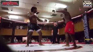 Willie Whitehead Vs Darrius Flowers - Mma Le Fight - Brutaal Genesis Iowa