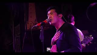 Video thumbnail of "ตู่ ภพธร : โปรดอย่ามาสงสาร // Bump & The Gang COVER @HH_CAFE"