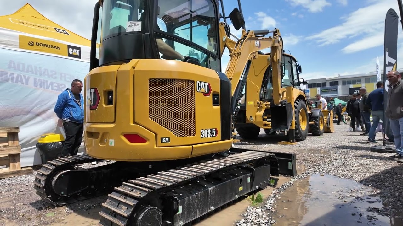 Mini Excavator CAT 303.5 CR a small demonstration from CATERPILLAR BORUSAN team I Sakarya Exhibition