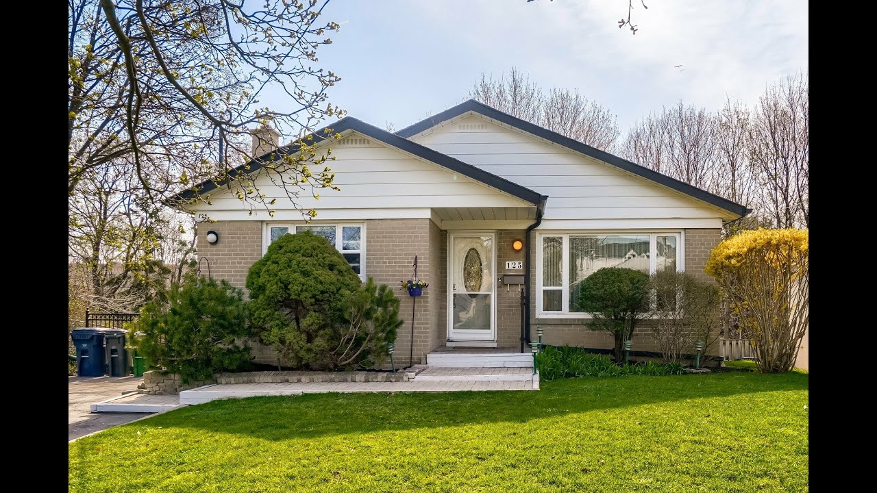 125 Jeffcoat Drive, Etobicoke Home for Sale Real Estate Properties