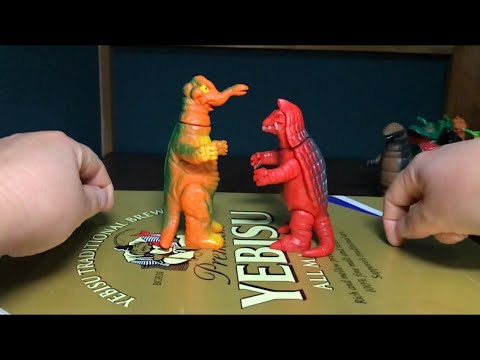 ソフビ DE 怪獣バトル　忍者怪獣サータン 対 囮怪獣プルーマ