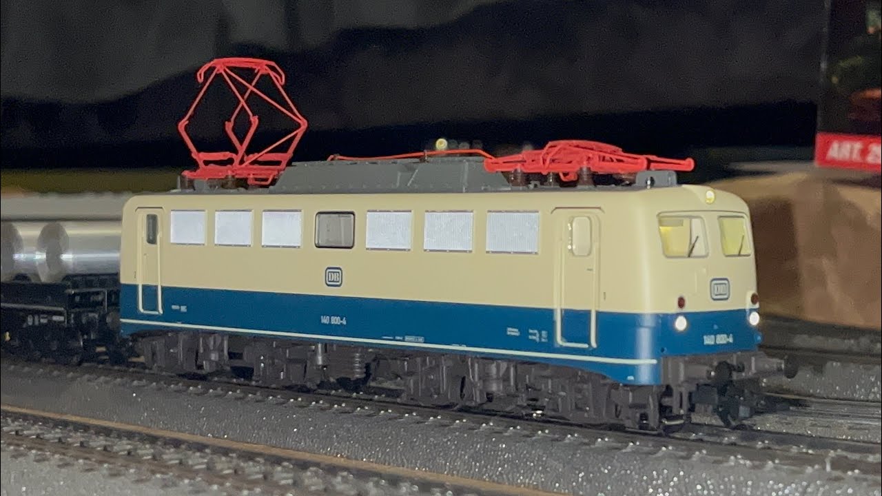 Unboxing der neuen Märklin 37407 Br 140 geht leider schief ...