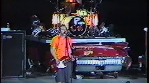 blink-182 LIVE at The Mark, Tom & Travis Show - Coors Amphitheatre 2000