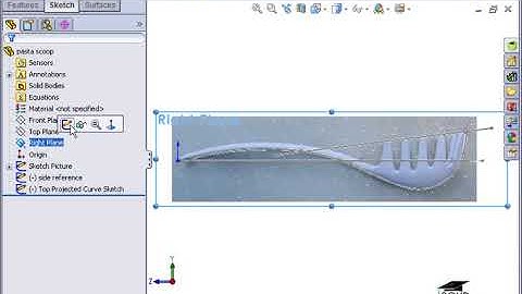 Pasta Scoop   13 Side View of the Parting Line