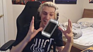 xqc saves phone from falling