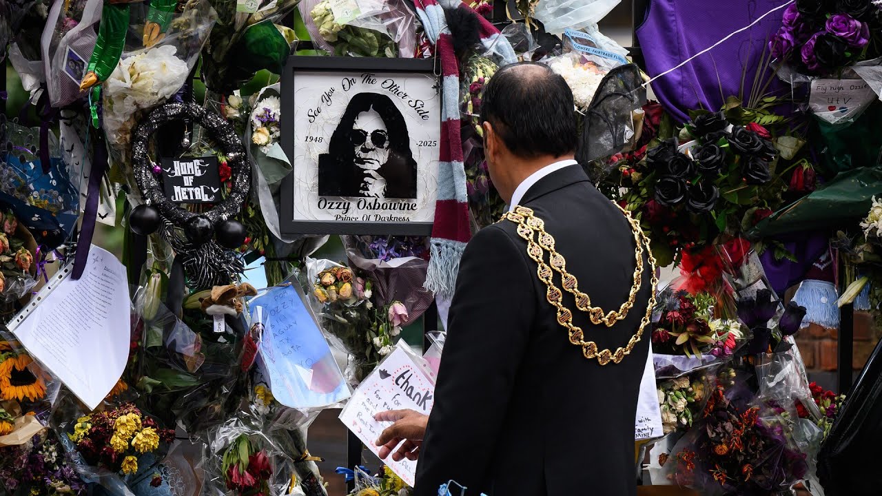Thousands attend Ozzy Osbourne’s funeral in Birmingham - YouTube
