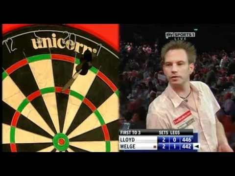 Colin Lloyd punches a Dart Board - 2011 PDC World