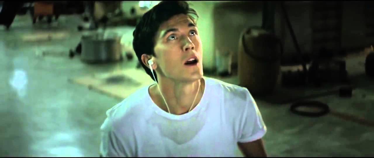 Классная реклама моющего средства - YouTube