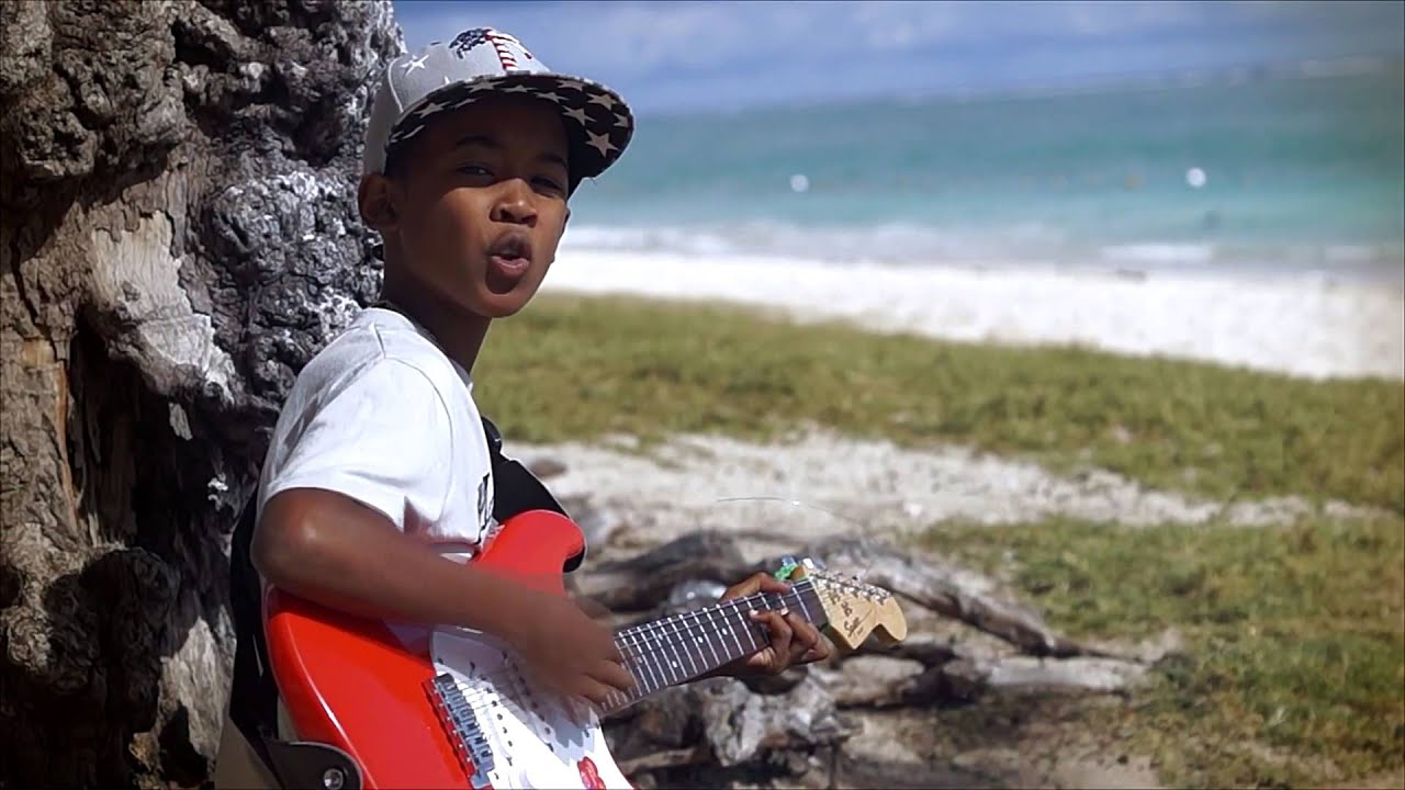 CEDRIC HIPPOLITE . L AMITIE BY SUNSHINE974PROD