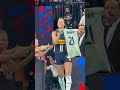 CAPITAN ANNA DANESI CON LA MAGLIA DI LOVETH OMORUYI 🫶🏻🏐🫶🏾💙 #volleyball #pallavolo