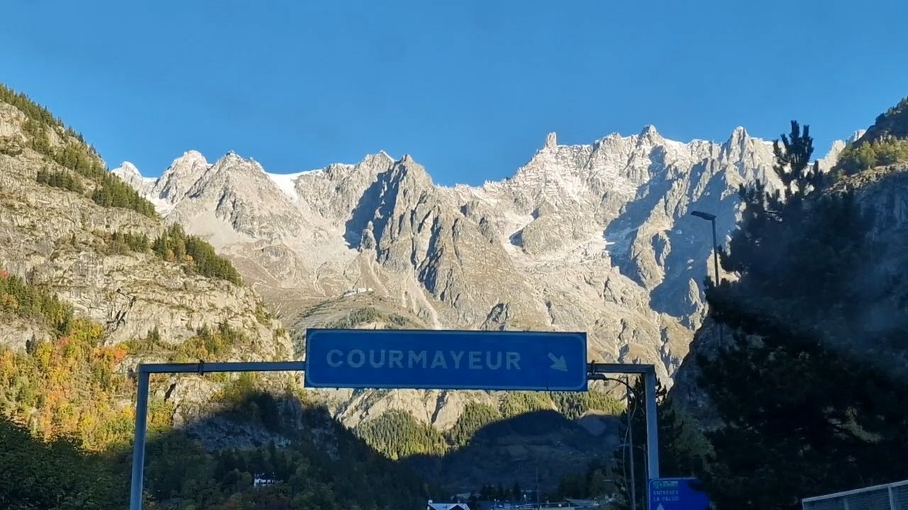 Autunno in Val Veny      Rifugio Elisabetta Lago Miage