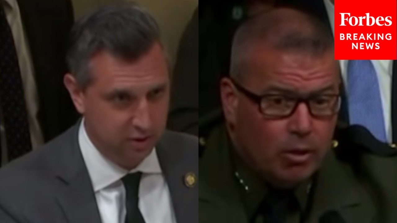 'Chicago Is Not On The Border': Magaziner Grills CBP Official On Relocation Of Officers To Cities
