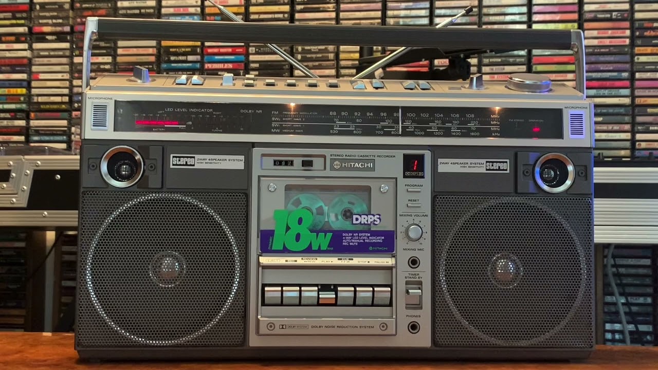 Vintage Boombox - Hitachi TRK-8190 - YouTube