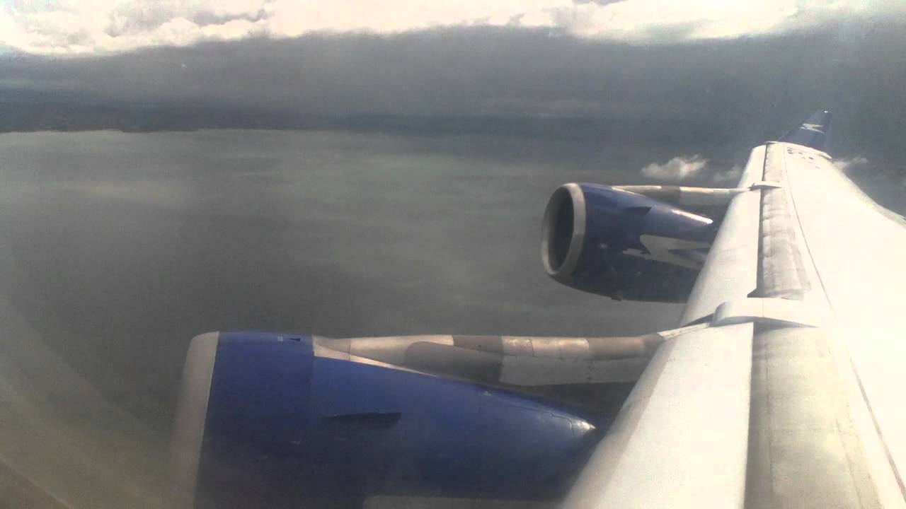 Airbus 340 - 200 takeoff Auckland