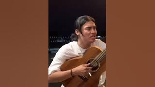 Charly Van Houten Ft Tri Suaka Akustik (Seribu kali sayang )