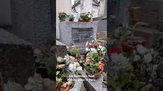 Jim Morrison’s final resting place in Paris…