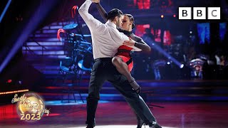 Ellie and Vito Argentine Tango to Bills, Bills, Bills by Destiny's Child ✨ BBC Strictly 2023 Resimi