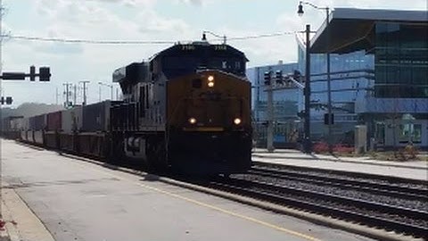 [CSXT]3186 GE ES44AH Solo Leads Q192-24 Through Fay NC With BLASTING 3rd Gen K5HLL Headed NB & Short