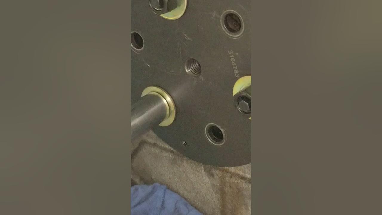 Rear main seal Cummins ISX YouTube