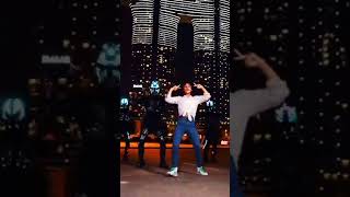 Chammak challo in Dubai @BeatsWithHarnidh  #chammakchallo #shinescreed #bollywood #indian #dance