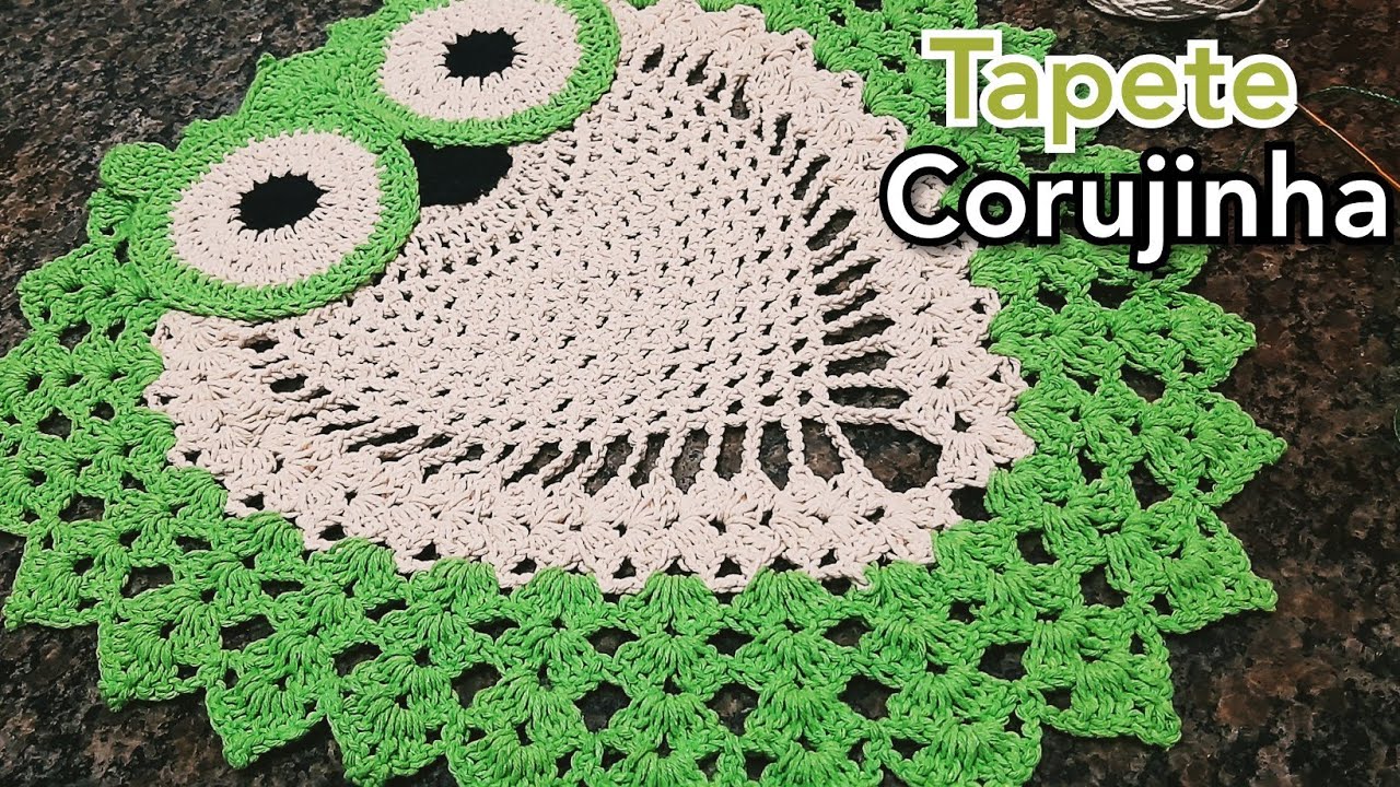 TAPETE CORUJA EM CROCHÊ