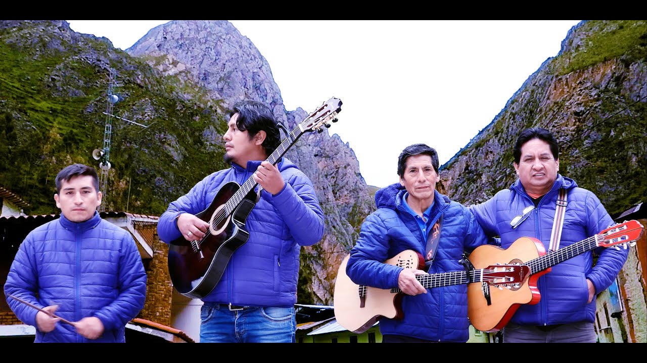 GUITARRITA     WALDIR MELO VIVAS     LOS YAUYOS DEL PERU     EN LA VILLA DE TOMAS 30 DE ABRIL 2023