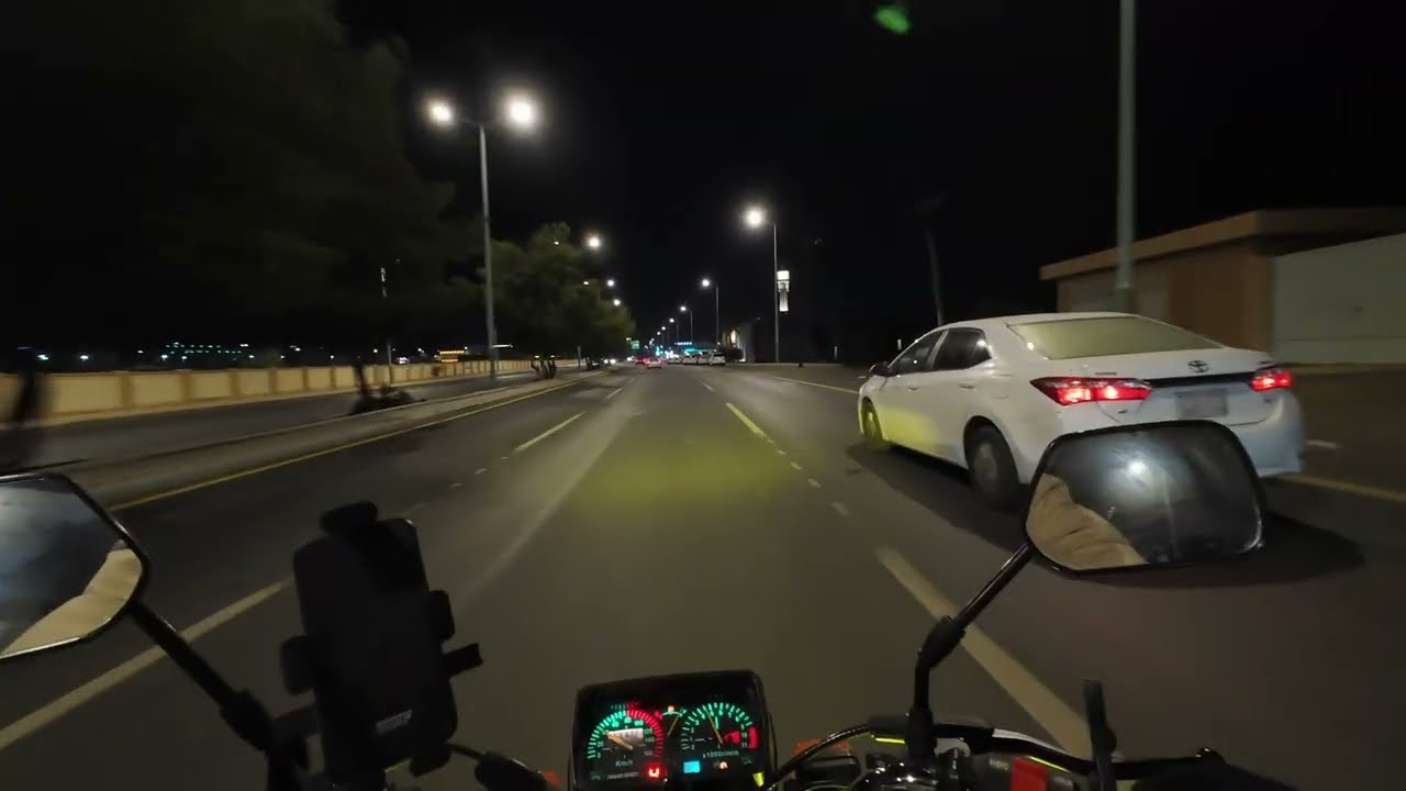 طلعة ليلية بالدباب في بيشة ❄️| برد، سوق شعبي، وسوالف غوص بحري