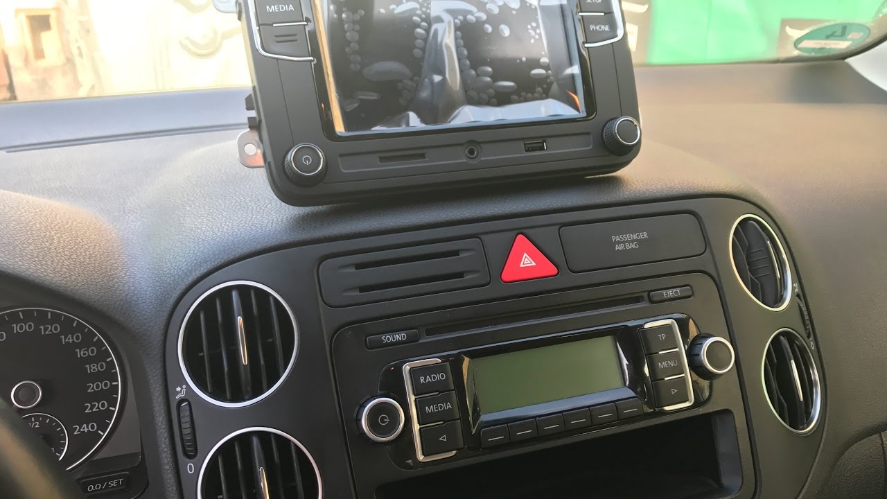 How to install RCD330G Plus on VW Golf Plus / Tiguan - YouTube