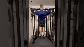 Emom 15x10 =150x in 10 Minuten… #pullups #klimmzüge #homegym #calisthenics #emomworkout