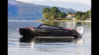Cranchi E26 Rider
The #CranchiE26 Rider is an innovative #bowrider equipped with an outboard engine.
Christian Grande has reinterpreted a great classic, making it contemporary and versatile, ideal for day trips or as a luxury #tender serving a #yacht or villa - a true “luxury day #tender Cranchi E26 Rider