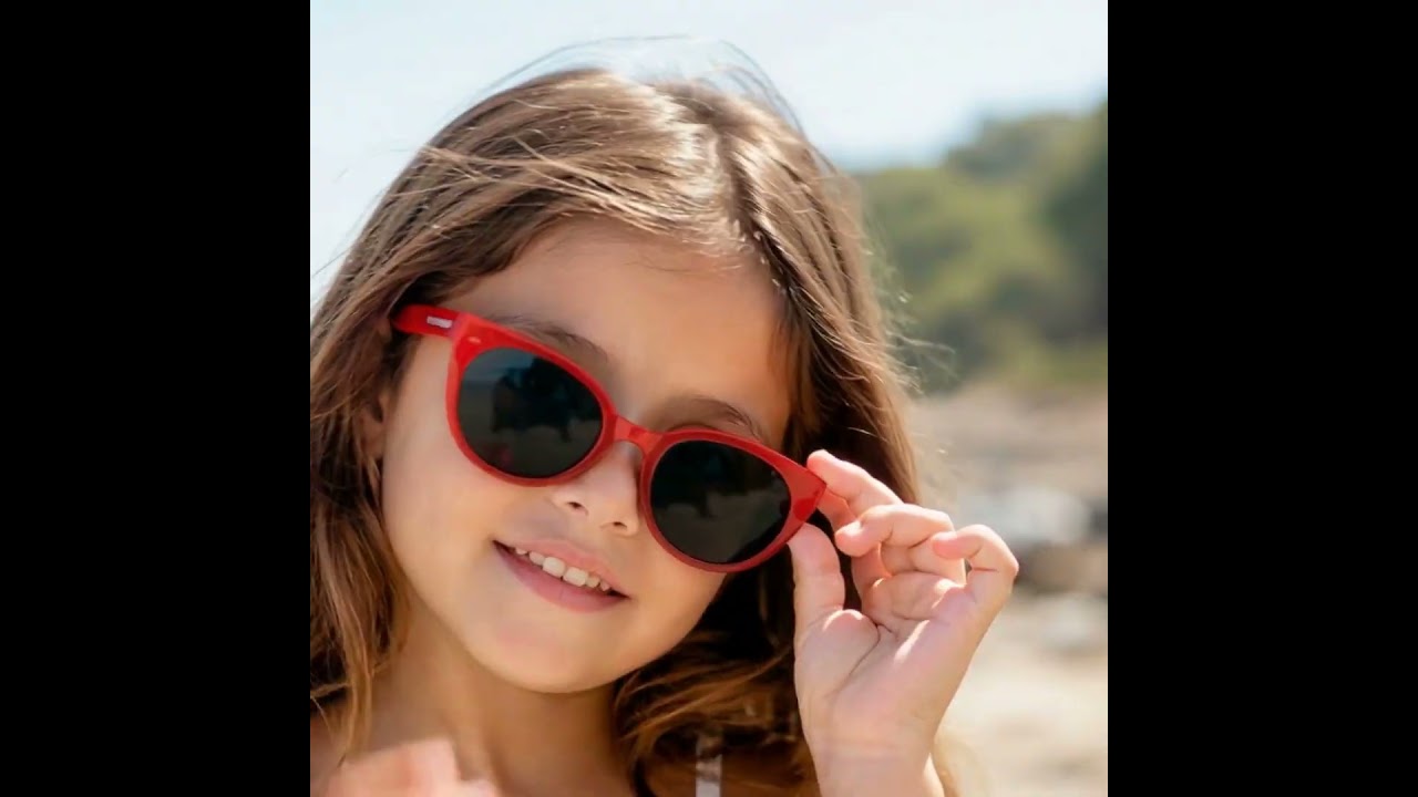 Βίντεο προϊόντος: HAWKERS Rave Kids - Metallic Blue Dark (1)