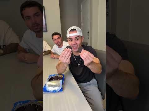 The cookies magic trick! 😱 #shortsfeed #funny #magic #crazy #explore