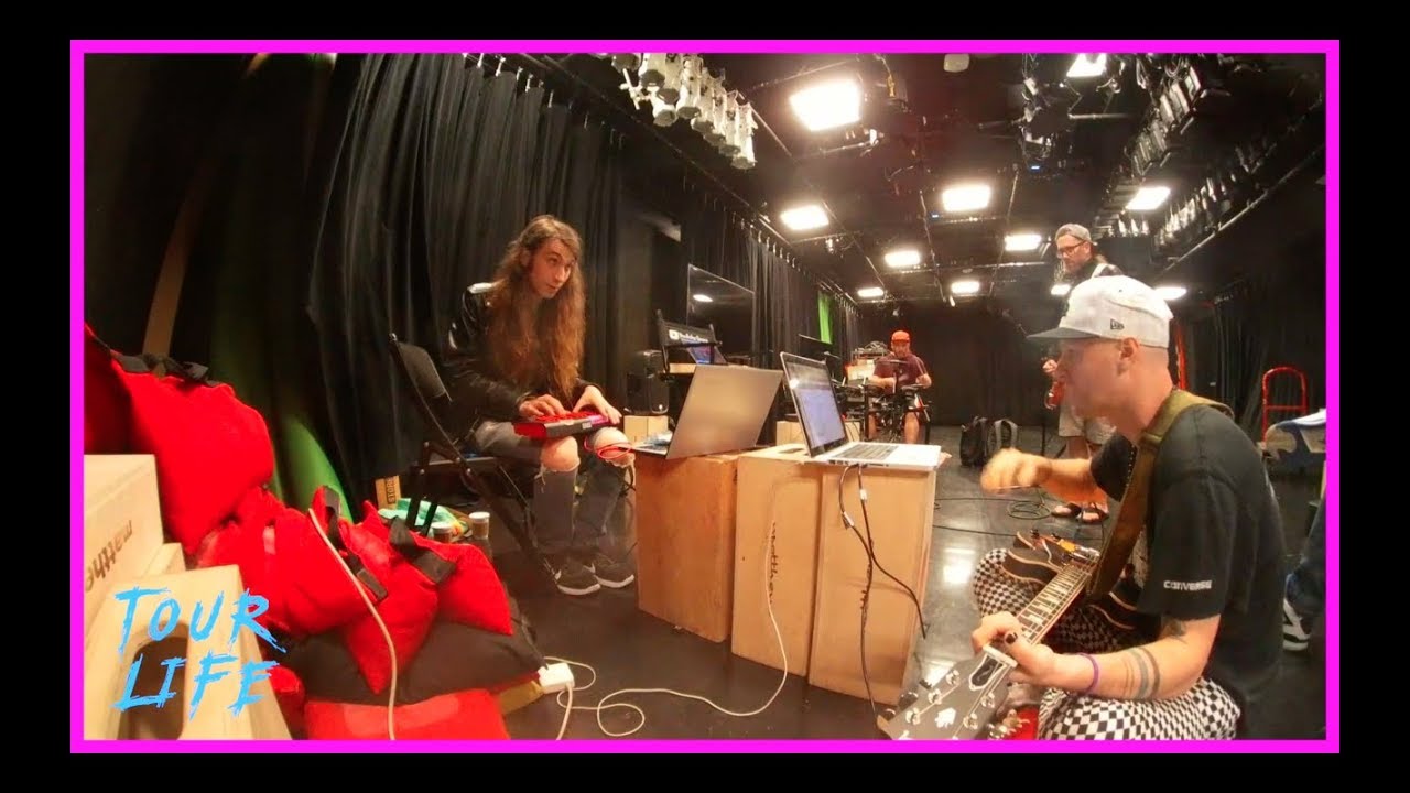 Writing Session @ Youtube Space NY & Making a Shinobi Ninja Shirt - TOUR LIFE (EP 77)