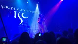 In Strict Confidence &quot;alles in mir&quot; live in Moscow