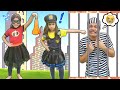 ANNY FINGE BRINCAR DE SER POLICIAL E SALVA a INCRÍVEL /  ANNY PRETEND PLAY WITH POLICE COSTUME