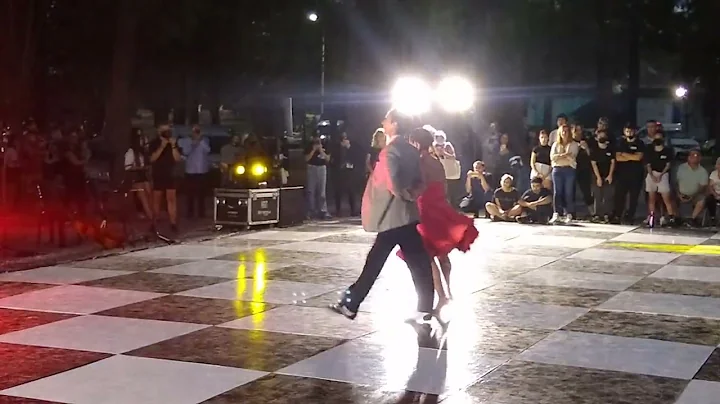 Andrea Metz & Fernando Santillan Baliando Rock And...