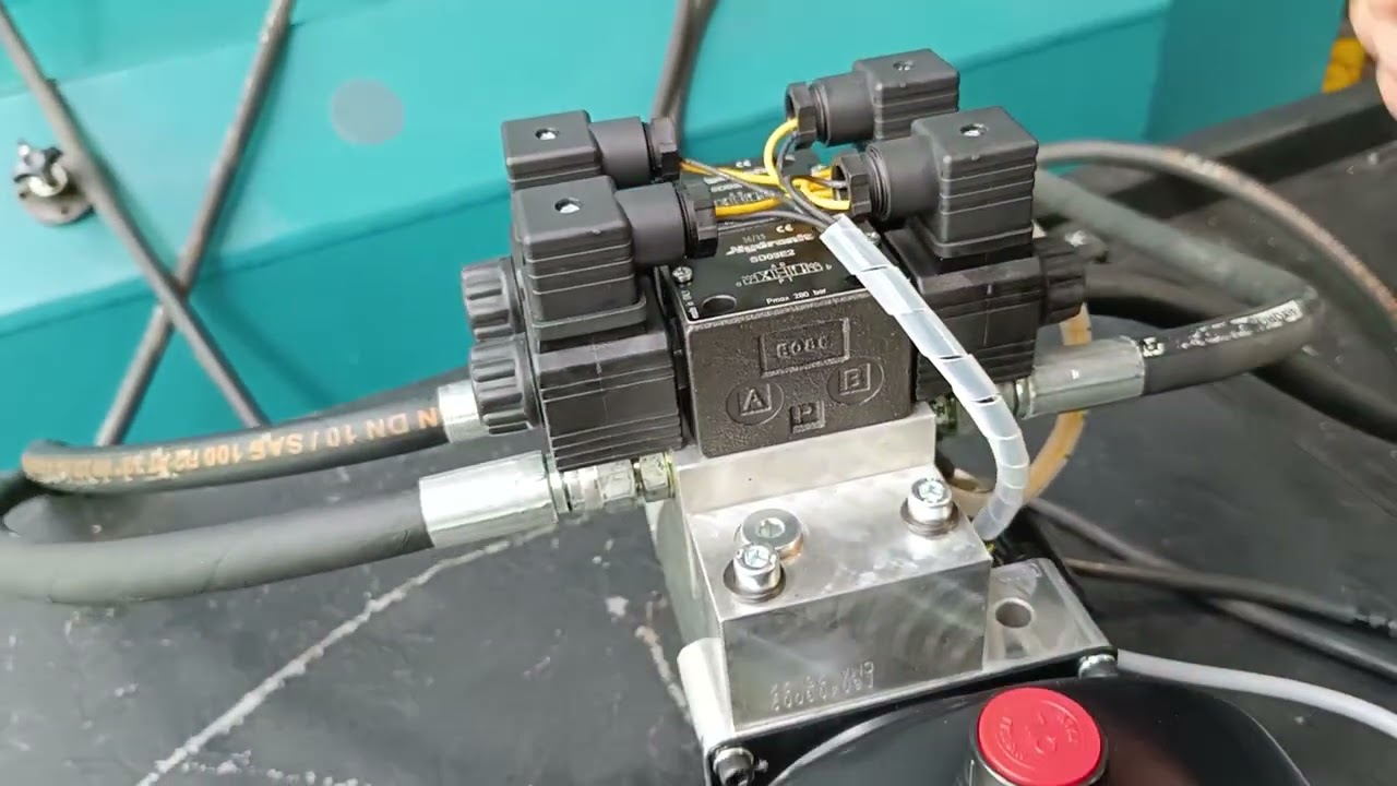 Central doble efecto 24V con mando eléctrico de 4 accionamientos