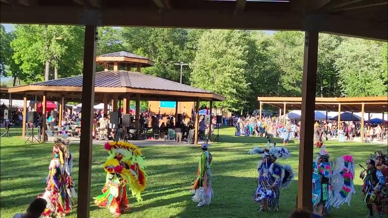 Grand Entry Saginaw Chippewa Pow wow YouTube