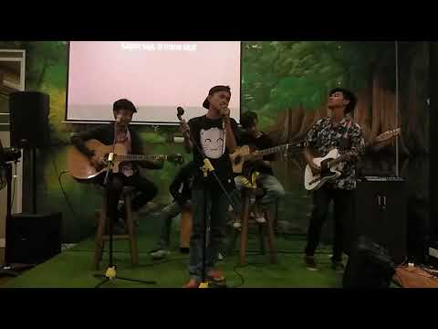 NAFF KAU MASIH KEKASIHKU cover NAFF KAU MASIH KEKASIHKU cover