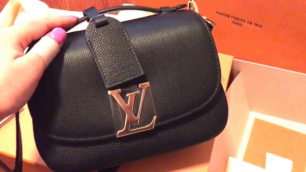 Louis Vuitton Neo Vivienne In Bleu Marine