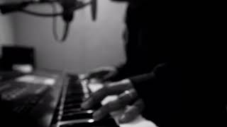 Dia Tak Cinta Kamu - Gloria Jessica (Cover) By Denny Alvian