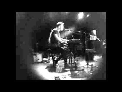 Chris Garneau - Love Zombie (Bowery Ballroom, June 8th 2011)