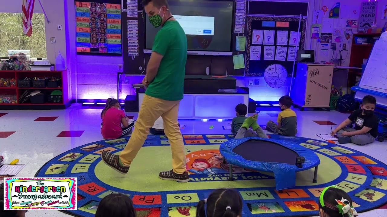 Kindergarten Math Lesson:  Making 10 Using Pop-Its