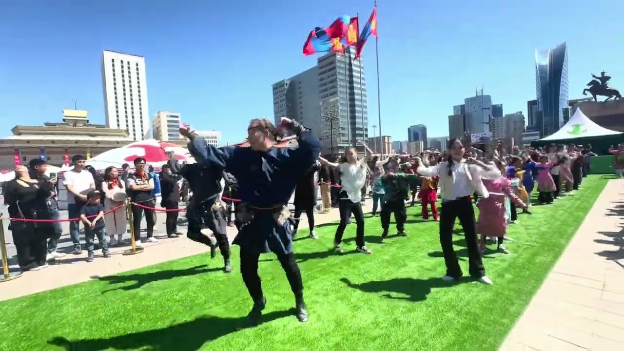 Монгол бүжгийн ФЛАШ МОБ